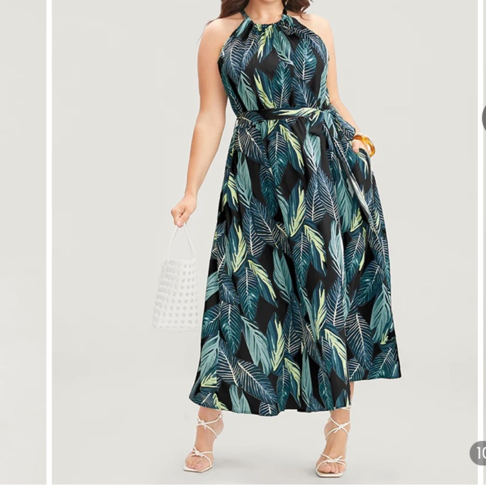 NWT BloomChic Tropical Print halter dress